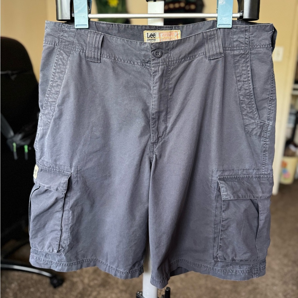 Men’s Lee Dungarees Black Cargo Shorts Waist Size 40